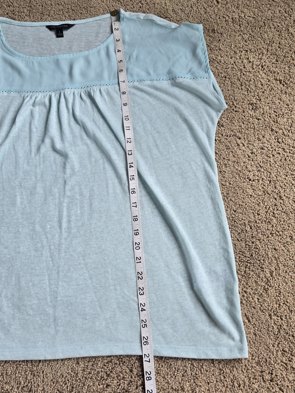 Banana Republic Mint Aqua Linen Blend Sheer Yoke Crochet Trim Top Size L - Picture 5 of 6